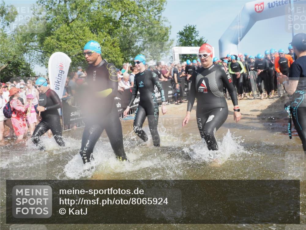 22.06.2025 - Viking Triathlon KatJ http://msf.ph/oto/8065924 22.06.2025 10:06:31 Schwimmen 18, 24, 36, 93, 109, 168, 186, 192, 205, 261, 298, 358, 376, 450, 606 meine-sportfotos.de