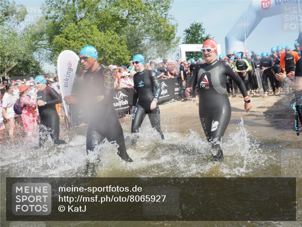 22.06.2025 - Viking Triathlon KatJ http://msf.ph/oto/8065927 22.06.2025 10:06:31 Schwimmen 18, 24, 36, 93, 109, 168, 186, 192, 205, 261, 298, 358, 376, 450, 606 meine-sportfotos.de
