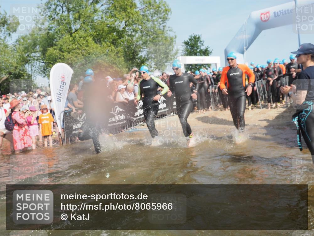 22.06.2025 - Viking Triathlon KatJ http://msf.ph/oto/8065966 22.06.2025 10:06:34 Schwimmen 36, 44, 93, 109, 168, 186, 192, 205, 261, 358, 376, 450, 606, 625 meine-sportfotos.de