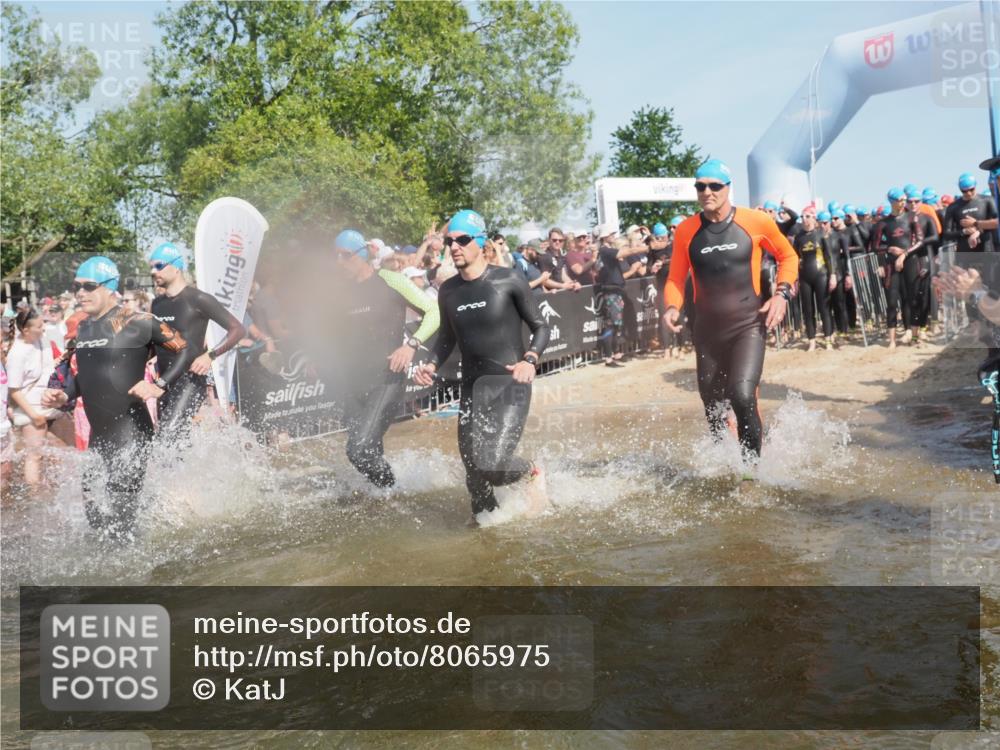22.06.2025 - Viking Triathlon KatJ http://msf.ph/oto/8065975 22.06.2025 10:06:34 Schwimmen 36, 44, 93, 109, 168, 186, 192, 205, 261, 358, 376, 450, 606, 625 meine-sportfotos.de