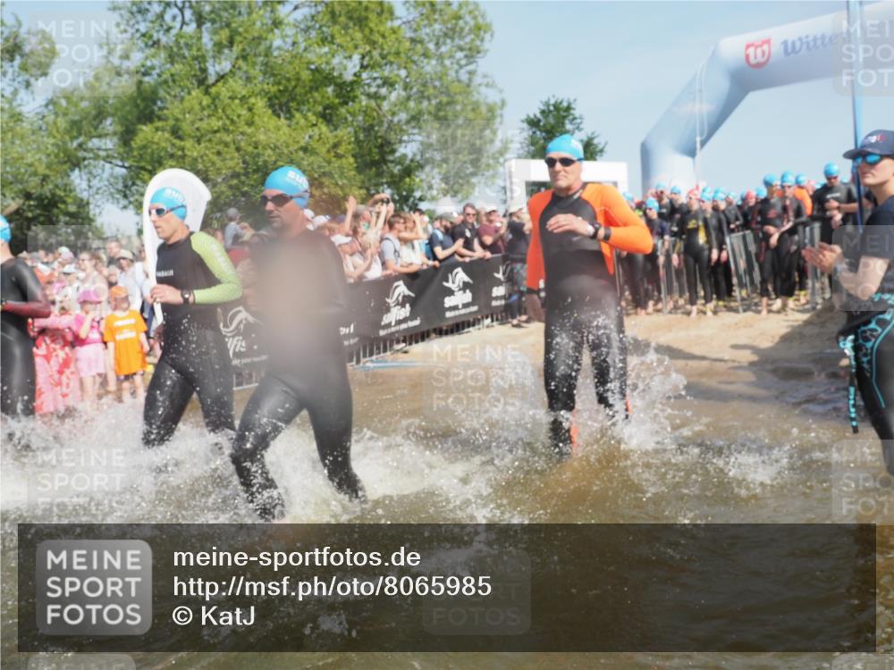 22.06.2025 - Viking Triathlon KatJ http://msf.ph/oto/8065985 22.06.2025 10:06:35 Schwimmen 44, 74, 93, 109, 159, 168, 186, 205, 219, 261, 358, 376, 450, 606, 625 meine-sportfotos.de