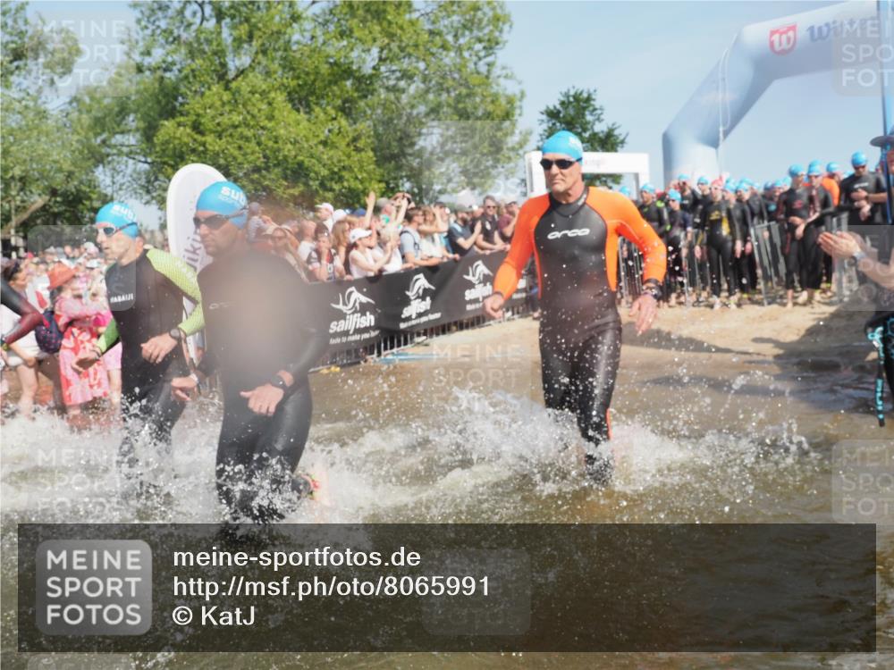 22.06.2025 - Viking Triathlon KatJ http://msf.ph/oto/8065991 22.06.2025 10:06:35 Schwimmen 44, 74, 93, 109, 159, 168, 186, 205, 219, 261, 358, 376, 450, 606, 625 meine-sportfotos.de