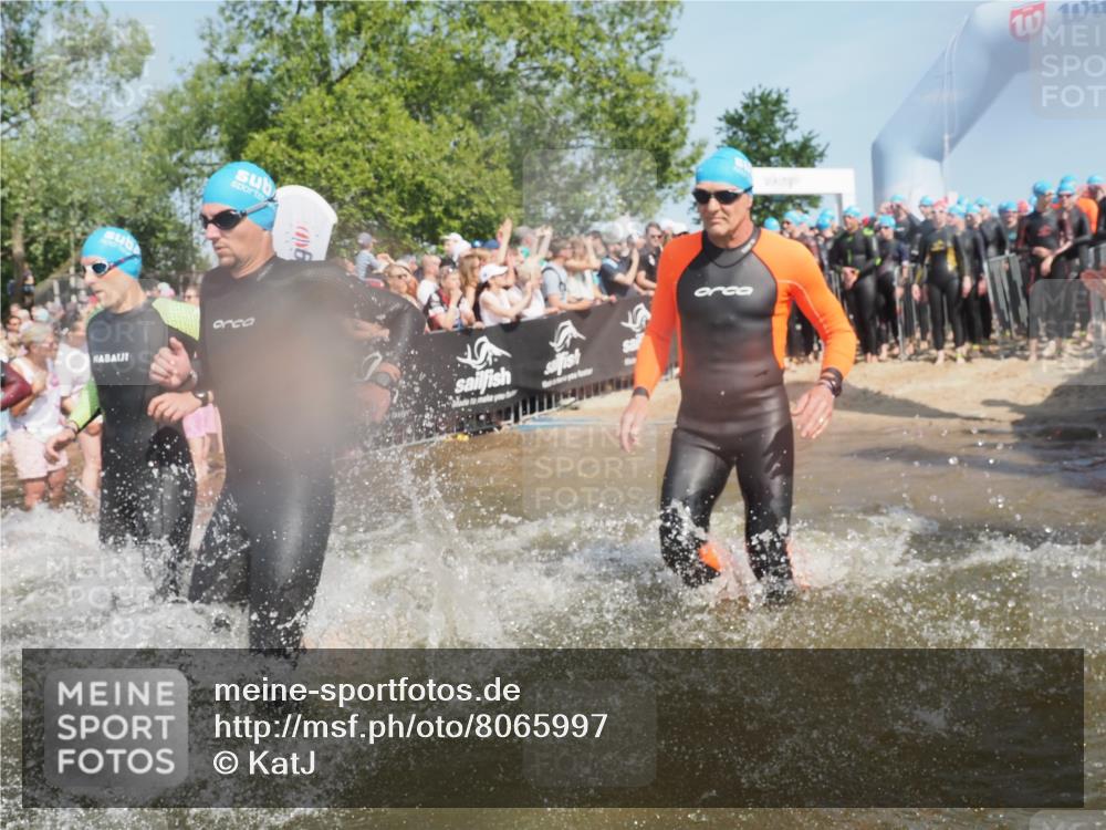 22.06.2025 - Viking Triathlon KatJ http://msf.ph/oto/8065997 22.06.2025 10:06:35 Schwimmen 44, 74, 93, 109, 159, 168, 186, 205, 219, 261, 358, 376, 450, 606, 625 meine-sportfotos.de