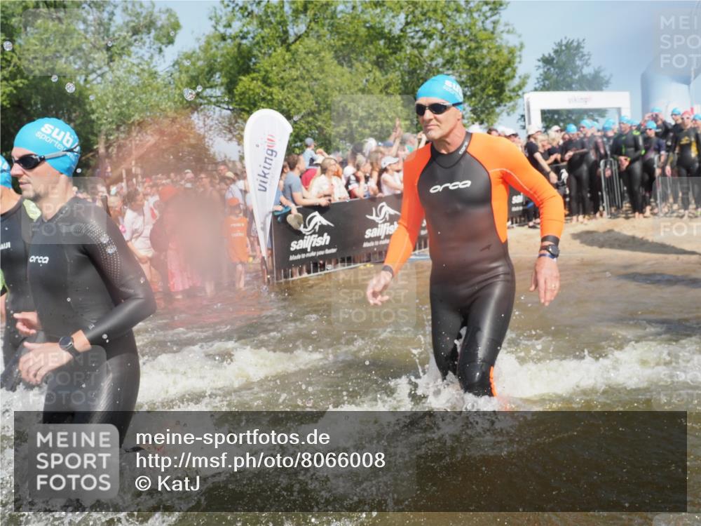 22.06.2025 - Viking Triathlon KatJ http://msf.ph/oto/8066008 22.06.2025 10:06:36 Schwimmen 44, 74, 93, 109, 159, 168, 186, 205, 219, 261, 358, 376, 450, 606, 625 meine-sportfotos.de