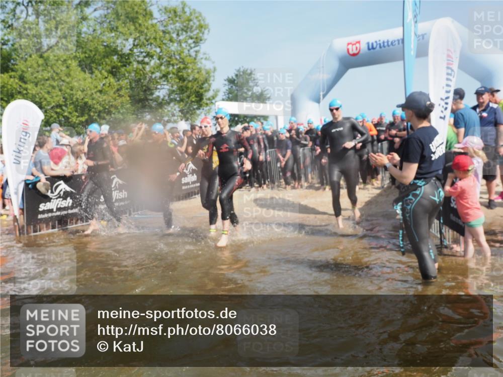 22.06.2025 - Viking Triathlon KatJ http://msf.ph/oto/8066038 22.06.2025 10:06:39 Schwimmen 44, 74, 93, 109, 159, 168, 205, 219, 358, 376, 450, 606, 625 meine-sportfotos.de