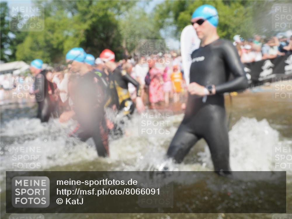 22.06.2025 - Viking Triathlon KatJ http://msf.ph/oto/8066091 22.06.2025 10:06:41 Schwimmen 44, 74, 93, 109, 159, 165, 205, 217, 219, 257, 282, 358, 376, 501, 625 meine-sportfotos.de