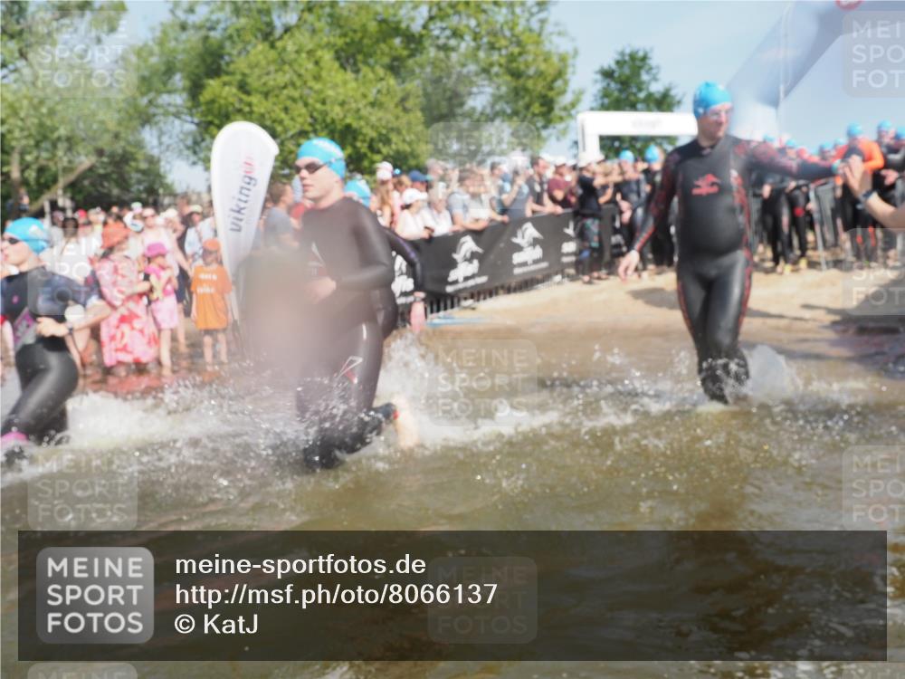 22.06.2025 - Viking Triathlon KatJ http://msf.ph/oto/8066137 22.06.2025 10:06:46 Schwimmen 44, 66, 74, 159, 165, 217, 219, 257, 282, 290, 318, 337, 501, 525, 625 meine-sportfotos.de