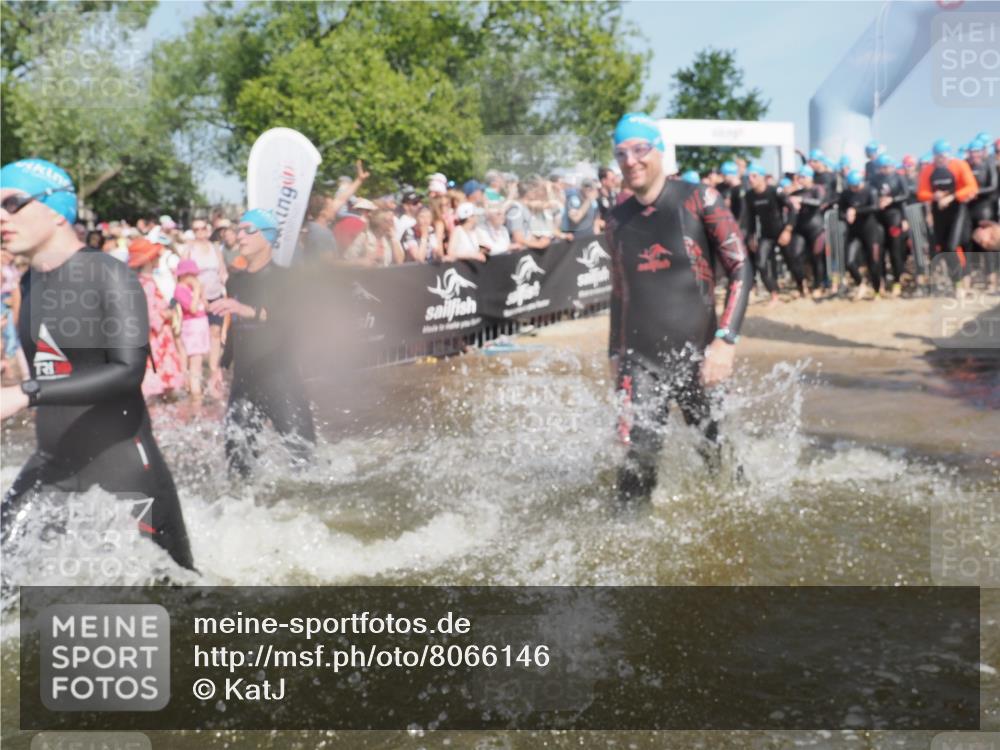 22.06.2025 - Viking Triathlon KatJ http://msf.ph/oto/8066146 22.06.2025 10:06:47 Schwimmen 44, 66, 74, 159, 165, 217, 219, 257, 282, 290, 318, 337, 501, 525, 625 meine-sportfotos.de