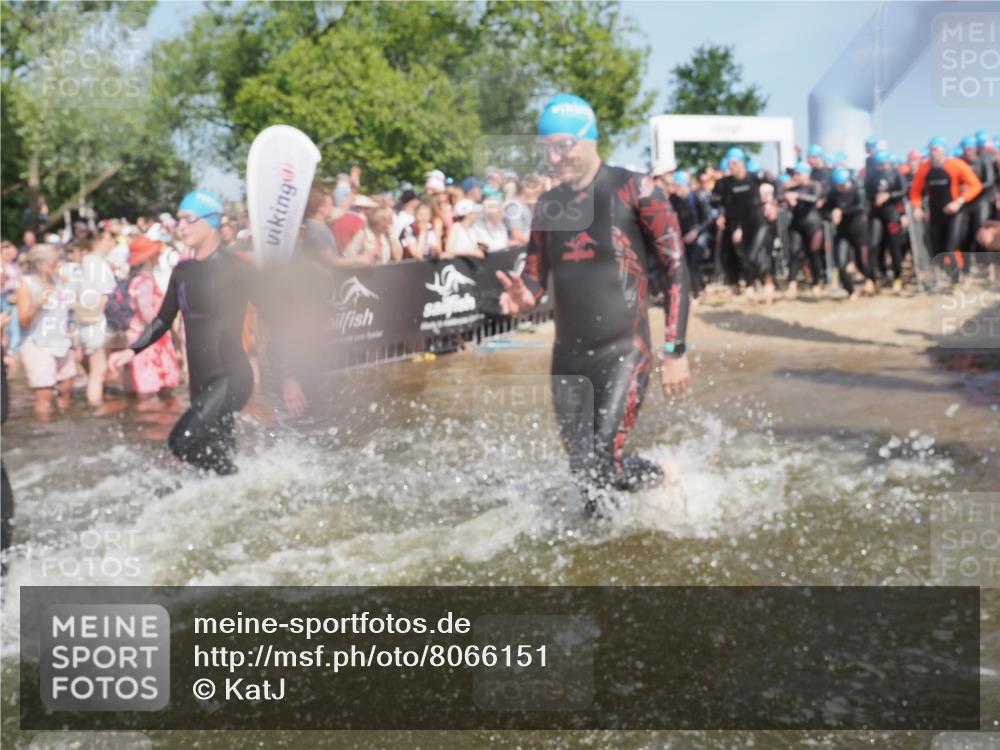 22.06.2025 - Viking Triathlon KatJ http://msf.ph/oto/8066151 22.06.2025 10:06:47 Schwimmen 44, 66, 74, 159, 165, 217, 219, 257, 282, 290, 318, 337, 501, 525, 625 meine-sportfotos.de