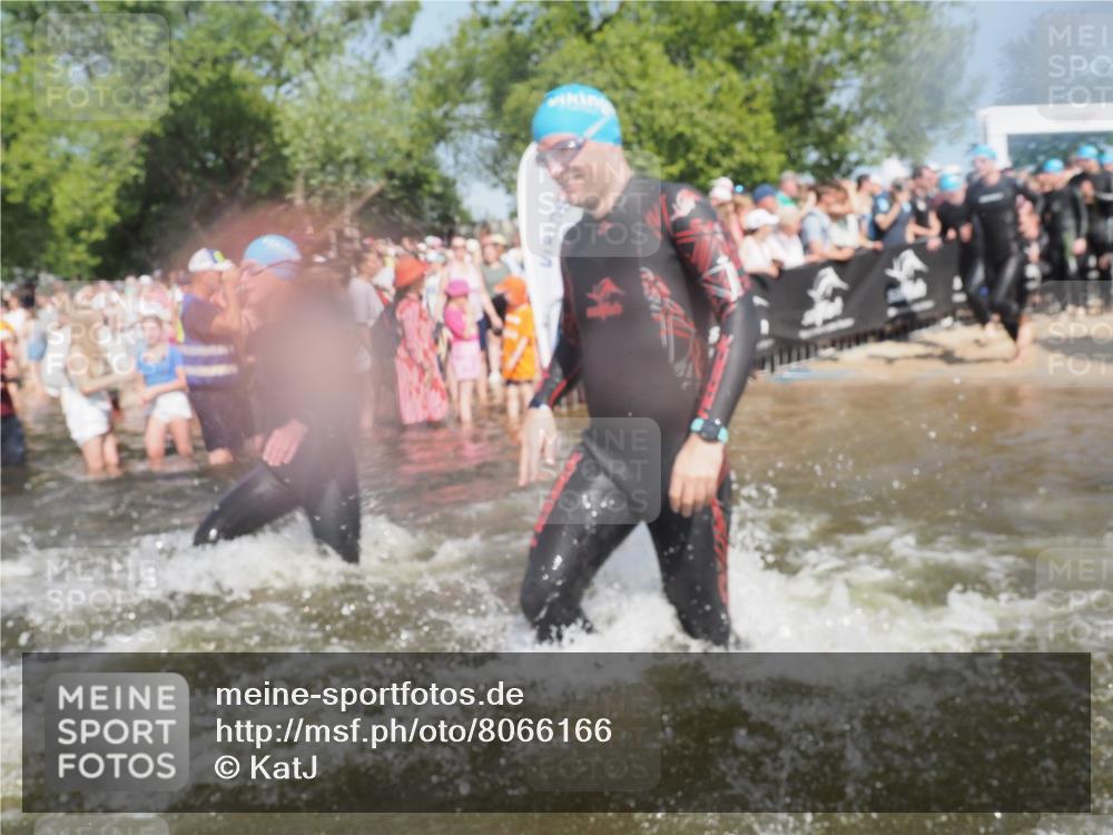 22.06.2025 - Viking Triathlon KatJ http://msf.ph/oto/8066166 22.06.2025 10:06:48 Schwimmen 44, 66, 74, 159, 165, 217, 219, 257, 282, 290, 318, 337, 501, 525, 625 meine-sportfotos.de