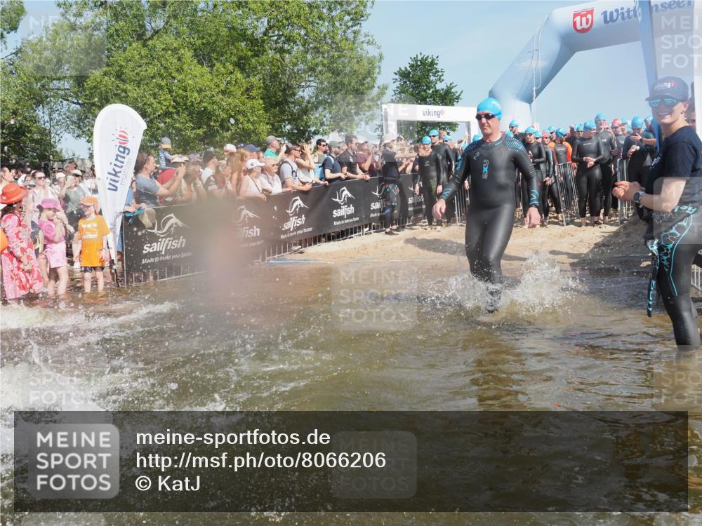 22.06.2025 - Viking Triathlon KatJ http://msf.ph/oto/8066206 22.06.2025 10:06:51 Schwimmen 66, 165, 183, 217, 257, 282, 290, 318, 321, 337, 468, 479, 501, 525, 533 meine-sportfotos.de