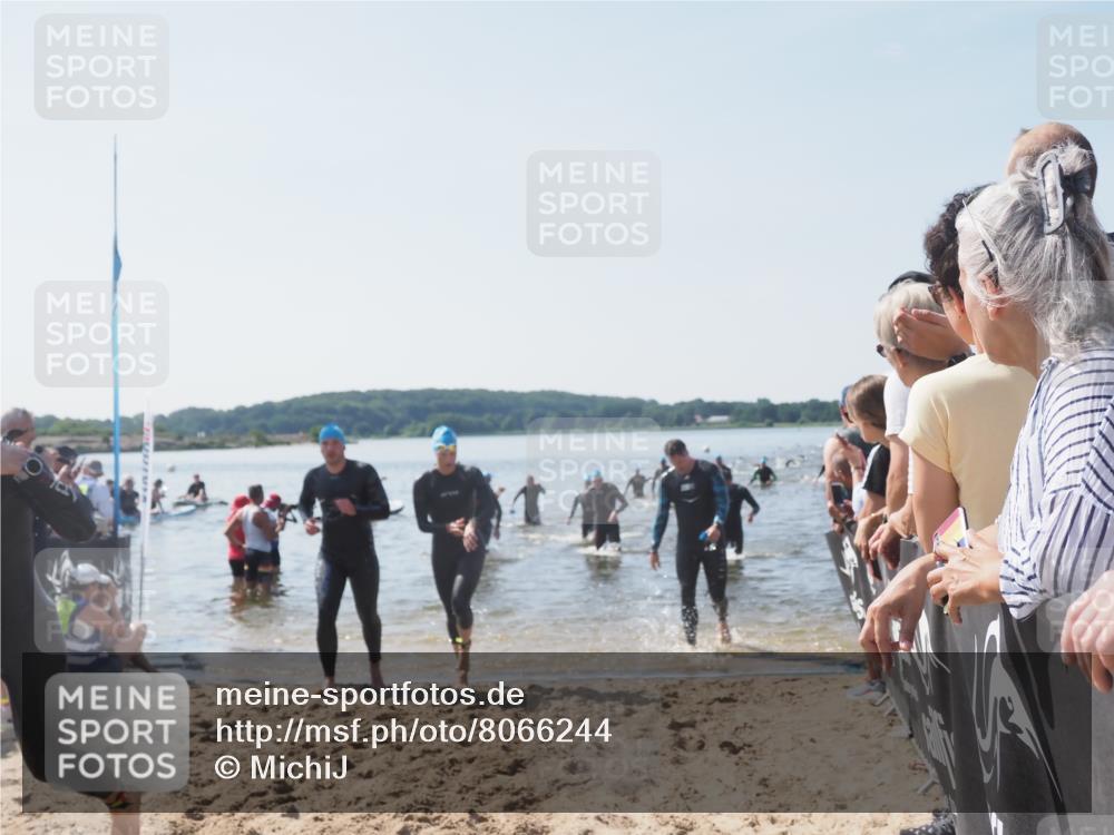 22.06.2025 - Viking Triathlon MichiJ http://msf.ph/oto/8066244 22.06.2025 10:33:39 Schwimmen 5, 38, 149, 255, 304, 348, 382, 457, 522, 524 meine-sportfotos.de