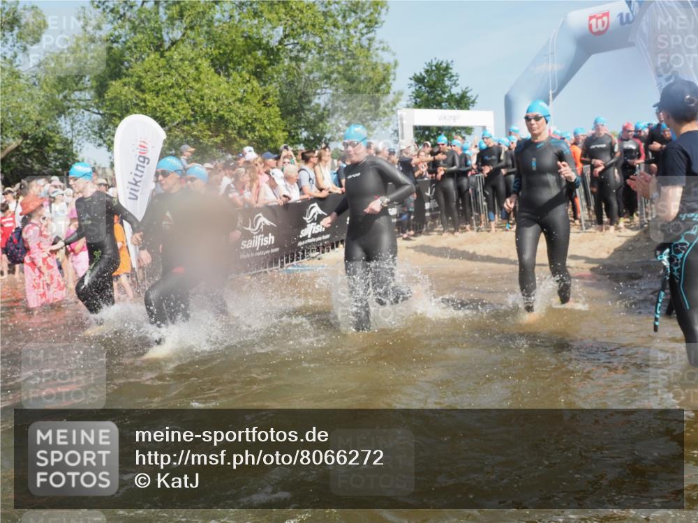 22.06.2025 - Viking Triathlon KatJ http://msf.ph/oto/8066272 22.06.2025 10:06:55 Schwimmen 66, 183, 244, 290, 318, 321, 337, 369, 467, 468, 479, 494, 498, 525, 533 meine-sportfotos.de