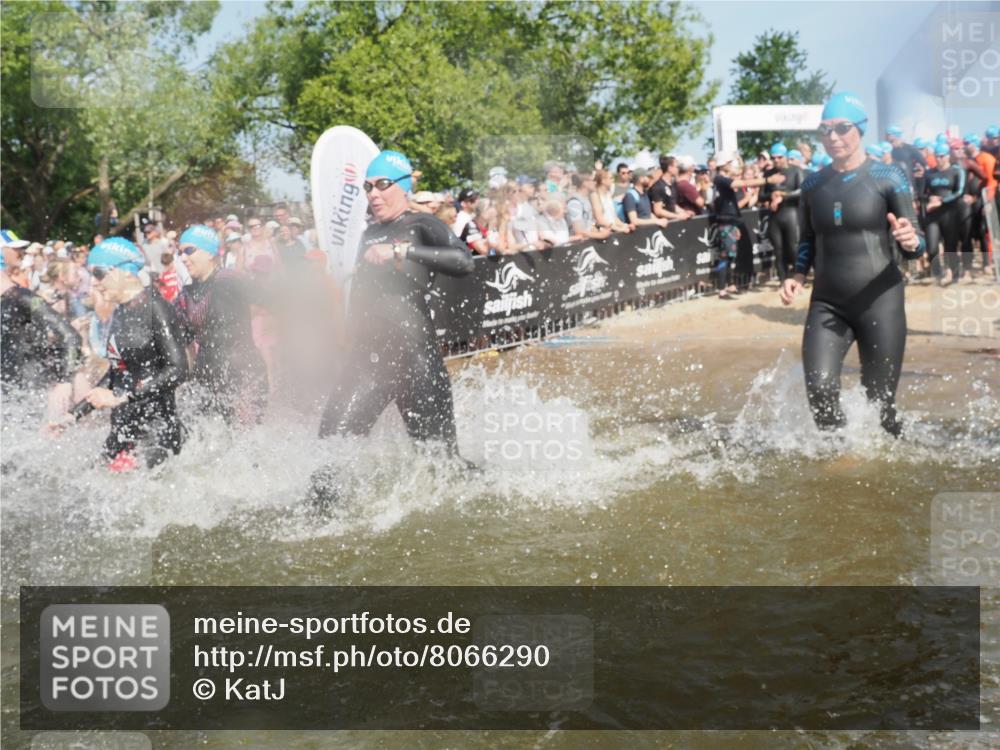 22.06.2025 - Viking Triathlon KatJ http://msf.ph/oto/8066290 22.06.2025 10:06:56 Schwimmen 66, 183, 244, 290, 318, 321, 337, 369, 467, 468, 479, 494, 498, 525, 533 meine-sportfotos.de