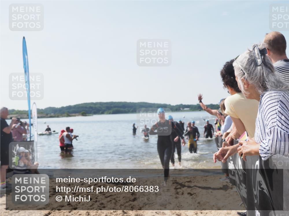 22.06.2025 - Viking Triathlon MichiJ http://msf.ph/oto/8066383 22.06.2025 10:34:05 Schwimmen 46, 70, 75, 184, 297, 429, 478, 532, 540, 618, 635 meine-sportfotos.de