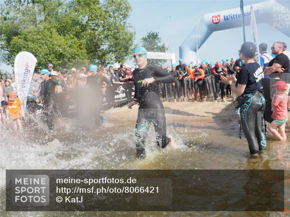 22.06.2025 - Viking Triathlon KatJ http://msf.ph/oto/8066421 22.06.2025 10:07:04 Schwimmen 64, 123, 183, 190, 244, 321, 328, 369, 402, 431, 467, 468, 479, 494, 498, 519, 631, 649 meine-sportfotos.de