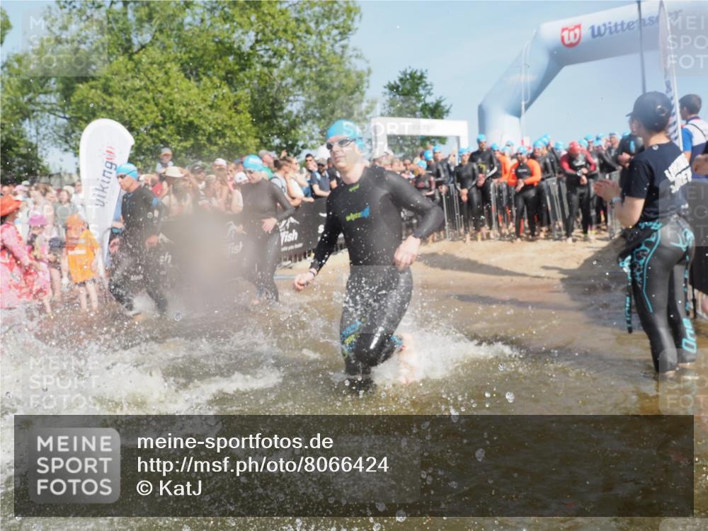 22.06.2025 - Viking Triathlon KatJ http://msf.ph/oto/8066424 22.06.2025 10:07:04 Schwimmen 64, 123, 183, 190, 244, 321, 328, 369, 402, 431, 467, 468, 479, 494, 498, 519, 631, 649 meine-sportfotos.de