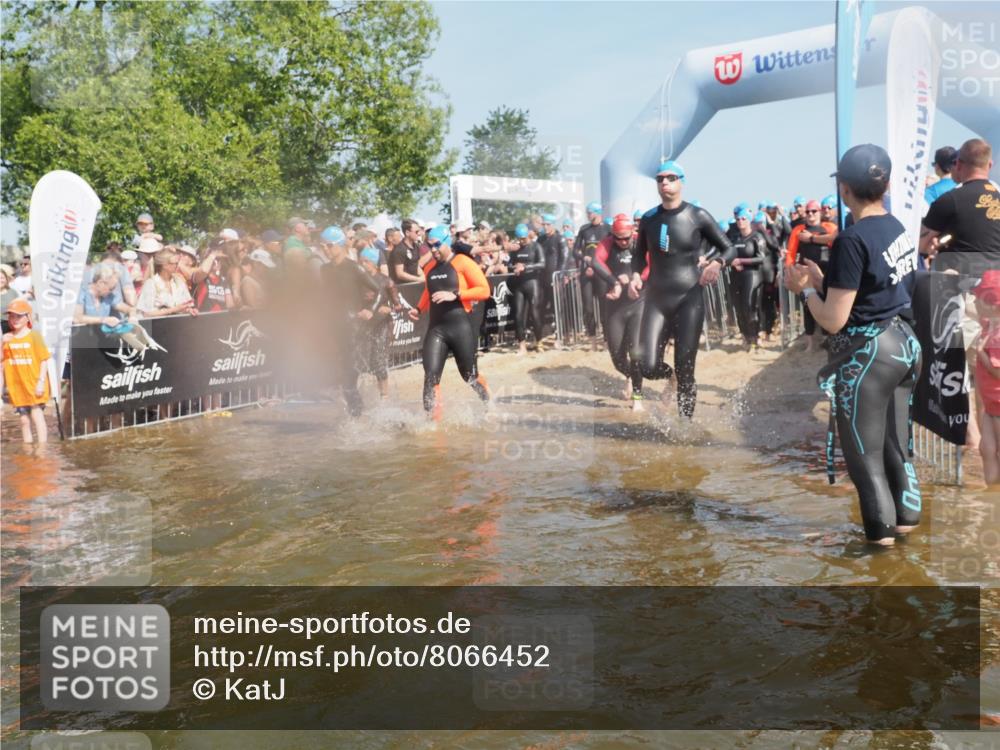 22.06.2025 - Viking Triathlon KatJ http://msf.ph/oto/8066452 22.06.2025 10:07:08 Schwimmen 64, 123, 190, 244, 328, 369, 402, 431, 467, 494, 498, 519, 607, 631, 649 meine-sportfotos.de