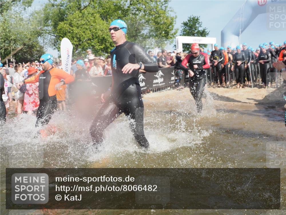 22.06.2025 - Viking Triathlon KatJ http://msf.ph/oto/8066482 22.06.2025 10:07:10 Schwimmen 64, 123, 190, 201, 202, 223, 328, 402, 431, 463, 519, 607, 631, 637, 649 meine-sportfotos.de