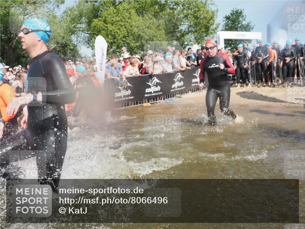 22.06.2025 - Viking Triathlon KatJ http://msf.ph/oto/8066496 22.06.2025 10:07:11 Schwimmen 64, 123, 190, 201, 202, 223, 328, 402, 431, 463, 519, 607, 631, 637, 649 meine-sportfotos.de