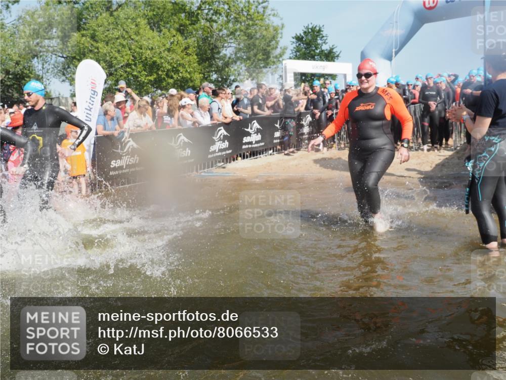 22.06.2025 - Viking Triathlon KatJ http://msf.ph/oto/8066533 22.06.2025 10:07:15 Schwimmen 123, 190, 201, 202, 223, 267, 273, 326, 333, 402, 425, 463, 519, 607, 637 meine-sportfotos.de