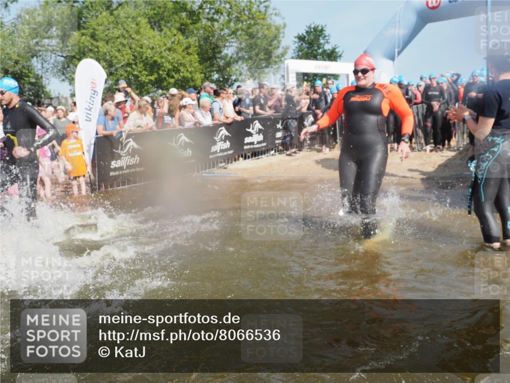 22.06.2025 - Viking Triathlon KatJ http://msf.ph/oto/8066536 22.06.2025 10:07:15 Schwimmen 123, 190, 201, 202, 223, 267, 273, 326, 333, 402, 425, 463, 519, 607, 637 meine-sportfotos.de
