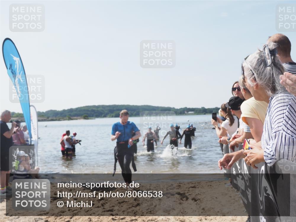 22.06.2025 - Viking Triathlon MichiJ http://msf.ph/oto/8066538 22.06.2025 10:34:31 Schwimmen 247, 284, 306, 341, 366, 430, 486, 520, 546 meine-sportfotos.de