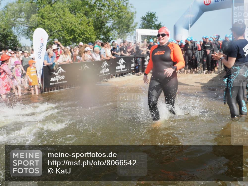 22.06.2025 - Viking Triathlon KatJ http://msf.ph/oto/8066542 22.06.2025 10:07:15 Schwimmen 123, 190, 201, 202, 223, 267, 273, 326, 333, 402, 425, 463, 519, 607, 637 meine-sportfotos.de
