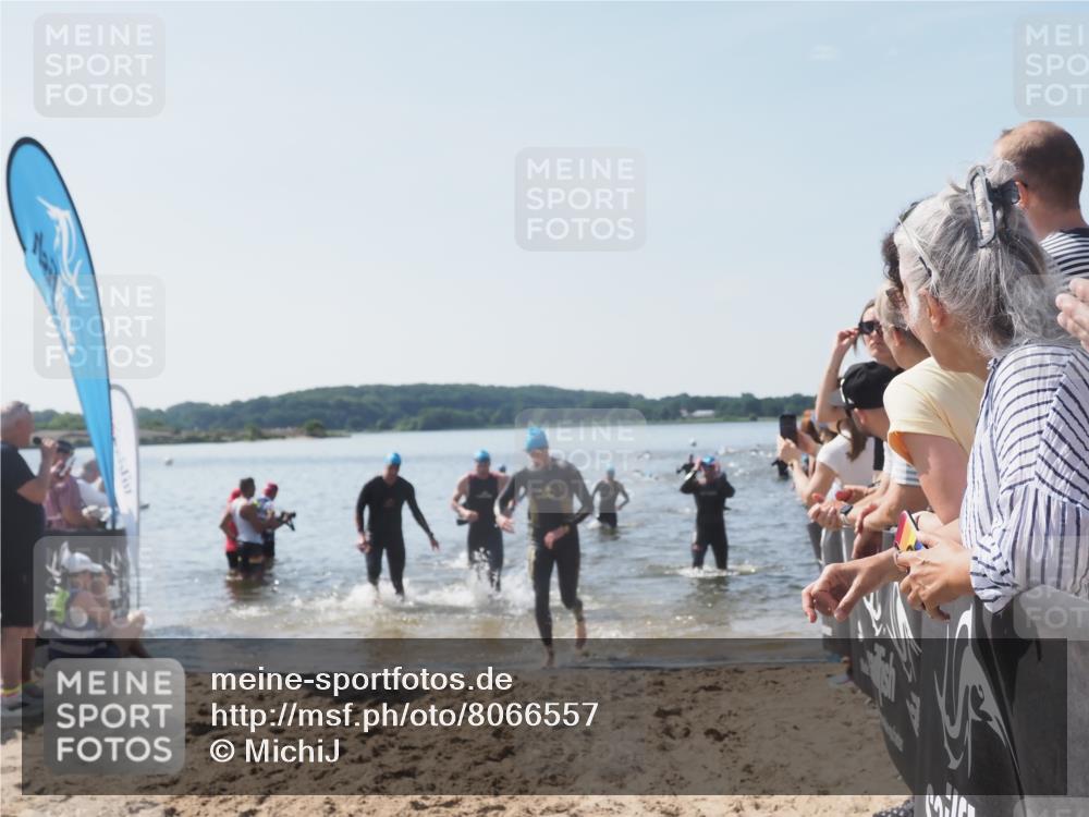 22.06.2025 - Viking Triathlon MichiJ http://msf.ph/oto/8066557 22.06.2025 10:34:34 Schwimmen 114, 247, 284, 306, 323, 341, 366, 430, 520, 546, 550 meine-sportfotos.de