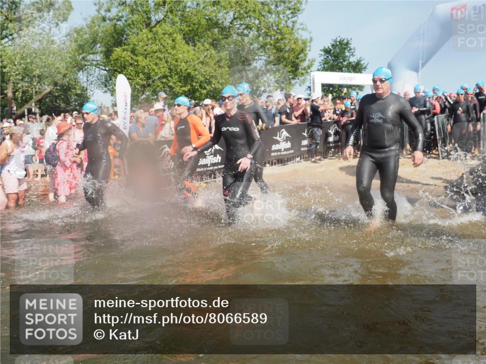 22.06.2025 - Viking Triathlon KatJ http://msf.ph/oto/8066589 22.06.2025 10:07:19 Schwimmen 155, 201, 202, 223, 256, 267, 273, 326, 333, 343, 421, 425, 463, 531, 607, 637 meine-sportfotos.de