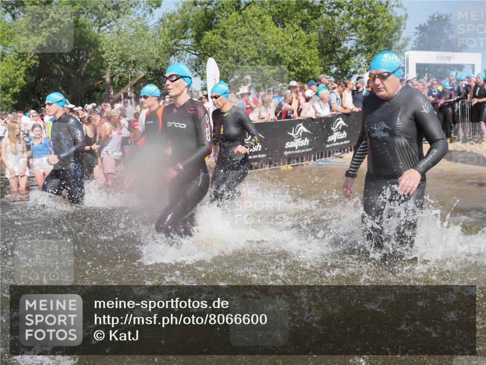 22.06.2025 - Viking Triathlon KatJ http://msf.ph/oto/8066600 22.06.2025 10:07:20 Schwimmen 155, 201, 202, 223, 256, 267, 273, 326, 333, 343, 421, 425, 463, 531, 637 meine-sportfotos.de
