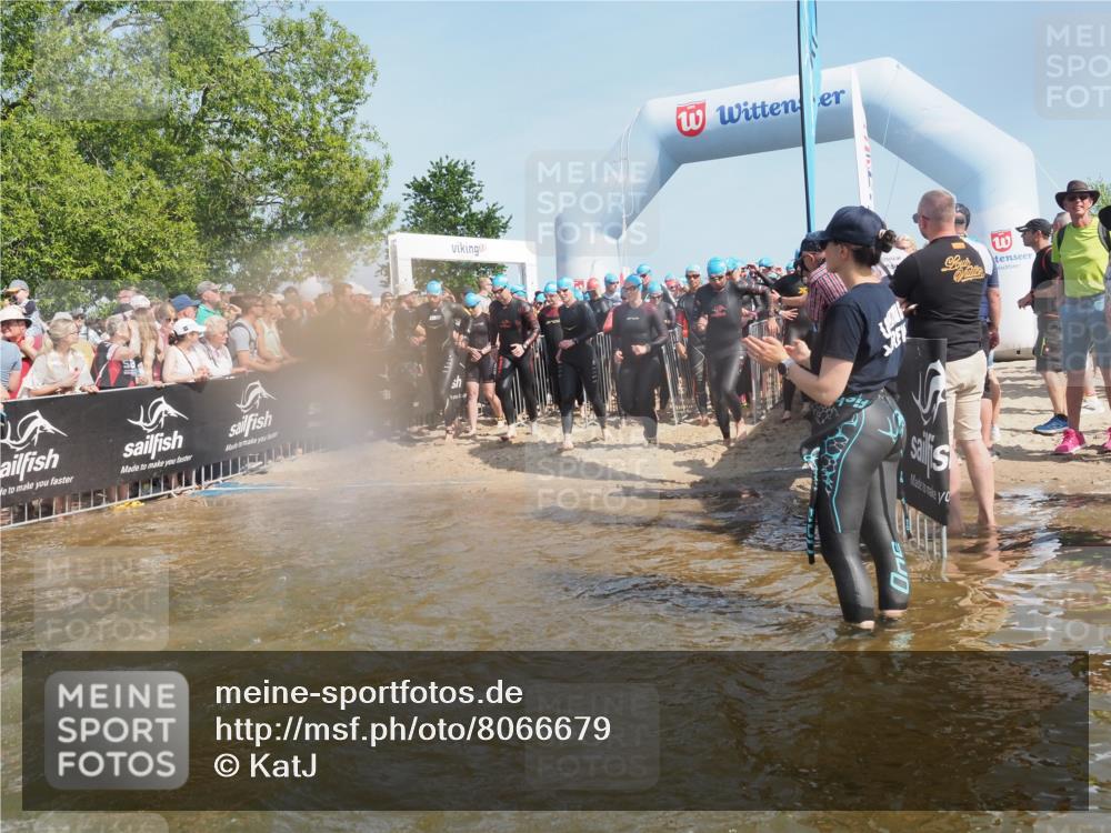 22.06.2025 - Viking Triathlon KatJ http://msf.ph/oto/8066679 22.06.2025 10:07:26 Schwimmen 155, 213, 235, 256, 267, 273, 317, 326, 333, 342, 343, 353, 421, 425, 531 meine-sportfotos.de