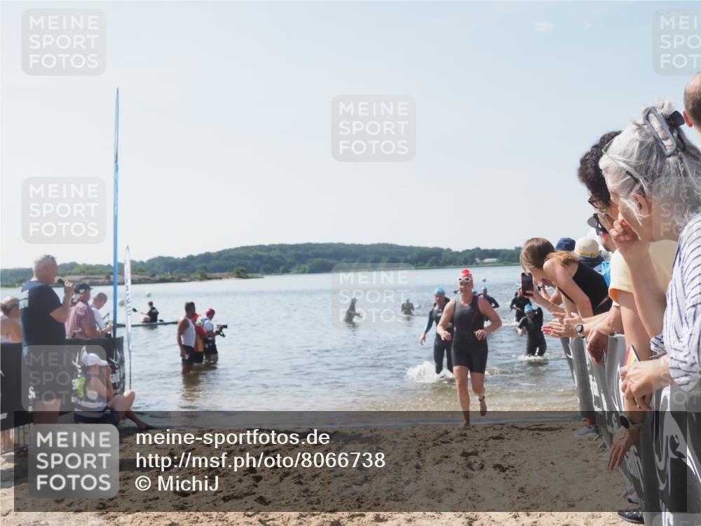 22.06.2025 - Viking Triathlon MichiJ http://msf.ph/oto/8066738 22.06.2025 10:35:14 Schwimmen 139, 157, 204, 296, 365, 508, 632, 660 meine-sportfotos.de