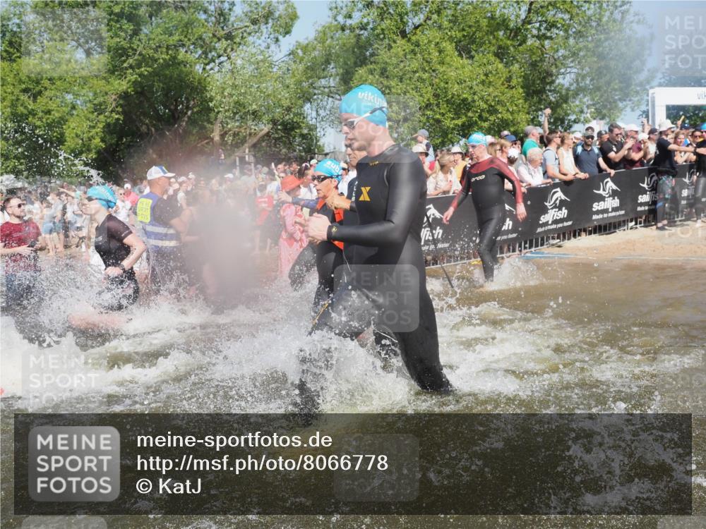 22.06.2025 - Viking Triathlon KatJ http://msf.ph/oto/8066778 22.06.2025 10:07:36 Schwimmen 23, 121, 143, 213, 235, 270, 285, 317, 342, 353, 363, 436, 476, 484, 547, 615, 621 meine-sportfotos.de