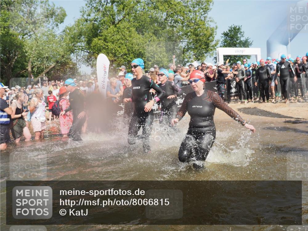 22.06.2025 - Viking Triathlon KatJ http://msf.ph/oto/8066815 22.06.2025 10:07:40 Schwimmen 16, 23, 102, 121, 143, 263, 270, 285, 363, 436, 476, 484, 503, 547, 615, 621, 624 meine-sportfotos.de