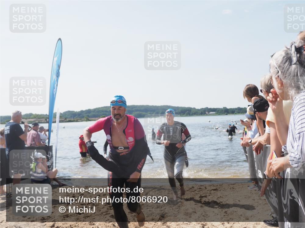 22.06.2025 - Viking Triathlon MichiJ http://msf.ph/oto/8066920 22.06.2025 10:35:49 Schwimmen 20, 47, 62, 154, 265, 552 meine-sportfotos.de
