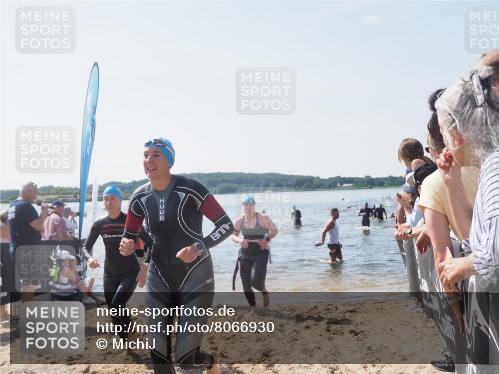 22.06.2025 - Viking Triathlon MichiJ http://msf.ph/oto/8066930 22.06.2025 10:35:50 Schwimmen 20, 47, 154, 265, 552 meine-sportfotos.de