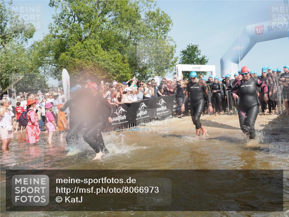 22.06.2025 - Viking Triathlon KatJ http://msf.ph/oto/8066973 22.06.2025 10:07:54 Schwimmen 31, 76, 95, 130, 292, 308, 372, 412, 452, 453, 477, 523, 647, 650 meine-sportfotos.de