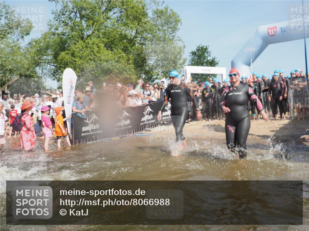 22.06.2025 - Viking Triathlon KatJ http://msf.ph/oto/8066988 22.06.2025 10:07:55 Schwimmen 31, 76, 95, 130, 292, 308, 372, 412, 452, 453, 477, 523, 647, 650 meine-sportfotos.de