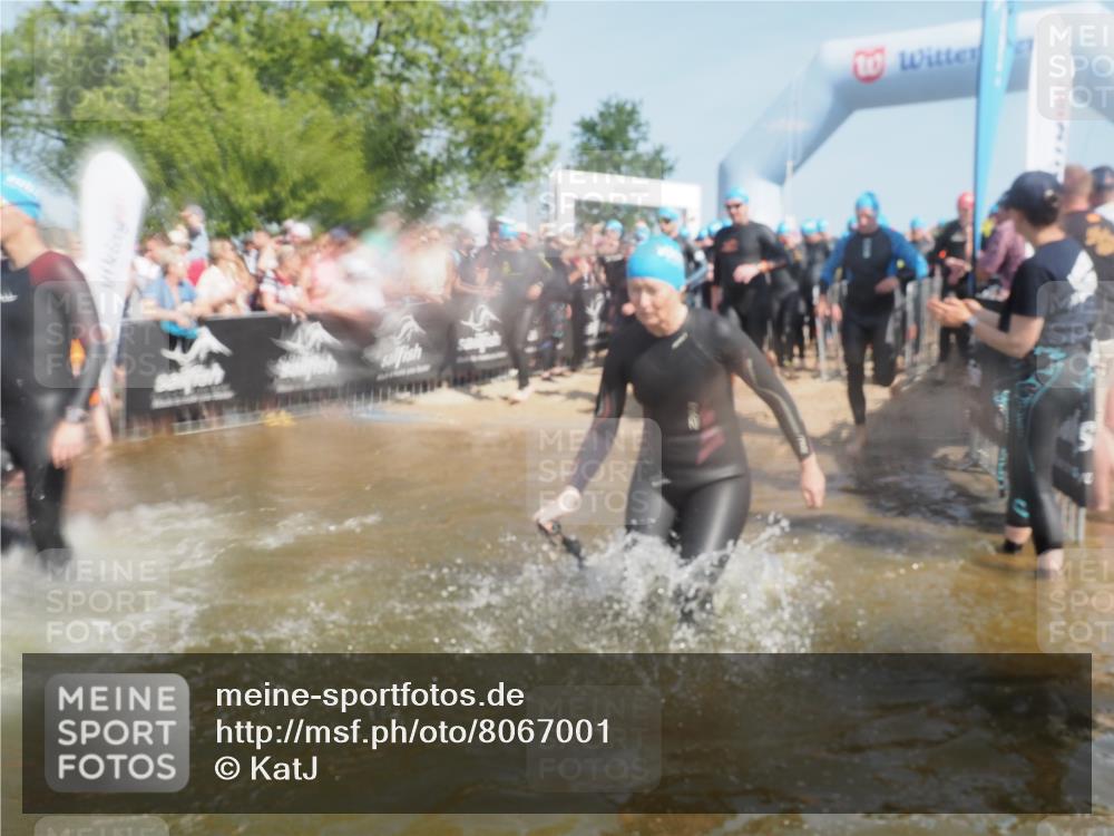 22.06.2025 - Viking Triathlon KatJ http://msf.ph/oto/8067001 22.06.2025 10:08:07 Schwimmen 51, 106, 116, 206, 268, 308, 378, 412, 422, 452, 466, 480, 523, 543, 647 meine-sportfotos.de
