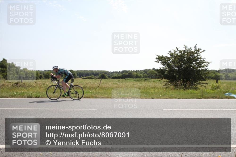 22.06.2025 - Viking Triathlon Yannick Fuchs http://msf.ph/oto/8067091 22.06.2025 11:06:24 Radfahren 89, 110, 153, 376, 642 meine-sportfotos.de