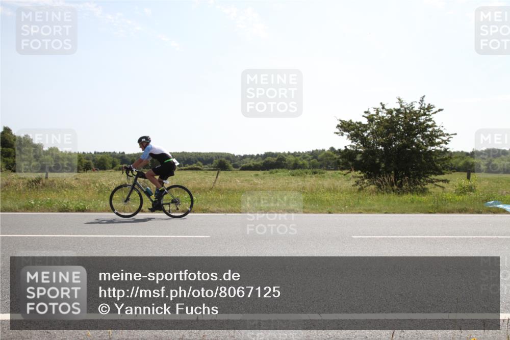 22.06.2025 - Viking Triathlon Yannick Fuchs http://msf.ph/oto/8067125 22.06.2025 11:07:47 Radfahren 58, 462, 483 meine-sportfotos.de