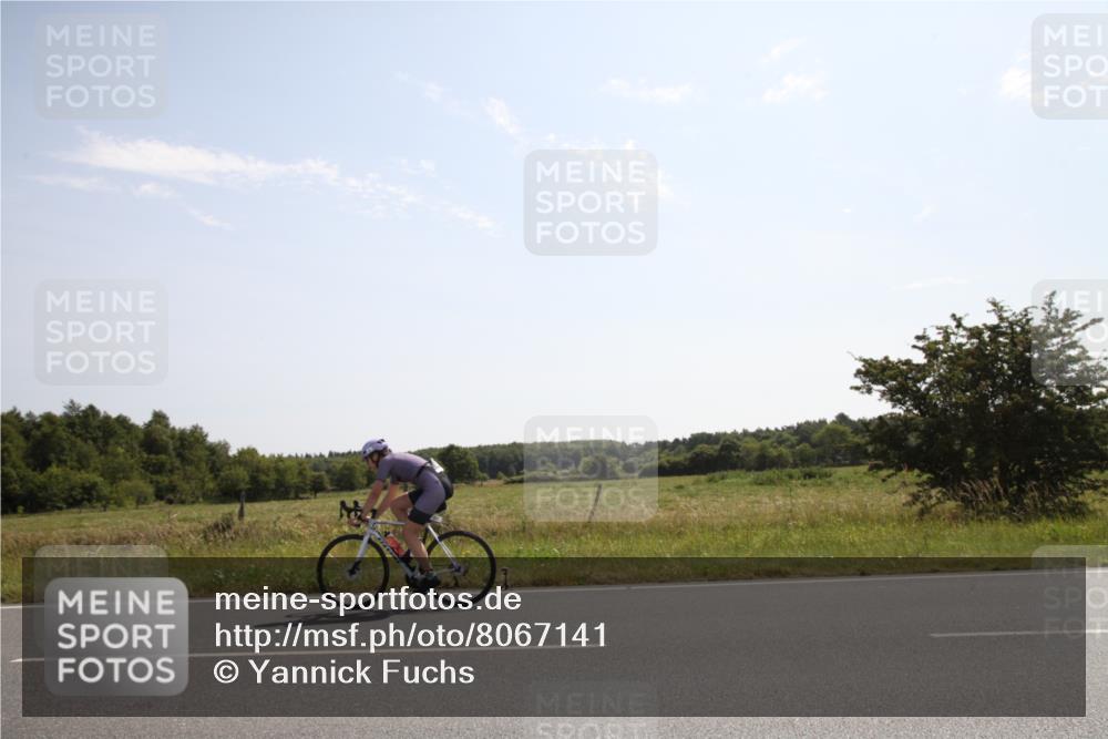 22.06.2025 - Viking Triathlon Yannick Fuchs http://msf.ph/oto/8067141 22.06.2025 11:08:25 Radfahren 309, 460, 514, 653 meine-sportfotos.de
