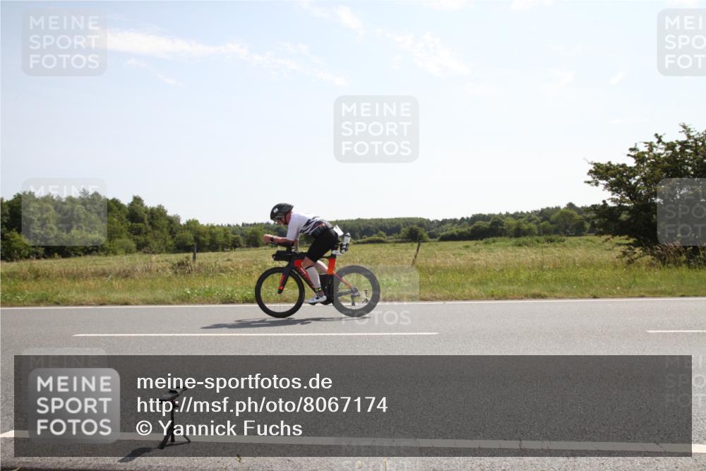 22.06.2025 - Viking Triathlon Yannick Fuchs http://msf.ph/oto/8067174 22.06.2025 11:09:26 Radfahren 16, 95, 109, 290, 326, 343, 420 meine-sportfotos.de