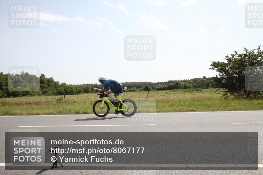22.06.2025 - Viking Triathlon Yannick Fuchs http://msf.ph/oto/8067177 22.06.2025 11:09:31 Radfahren 26, 95, 326 meine-sportfotos.de