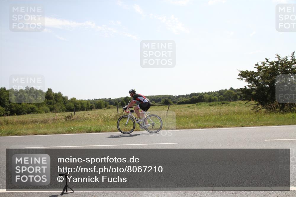 22.06.2025 - Viking Triathlon Yannick Fuchs http://msf.ph/oto/8067210 22.06.2025 11:08:51 Radfahren 315, 384 meine-sportfotos.de