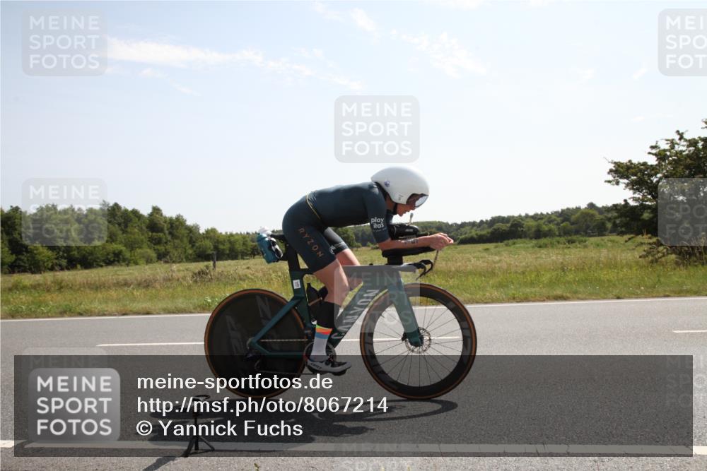 22.06.2025 - Viking Triathlon Yannick Fuchs http://msf.ph/oto/8067214 22.06.2025 11:09:10 Radfahren 15, 66, 186, 272, 327, 369, 447, 627 meine-sportfotos.de