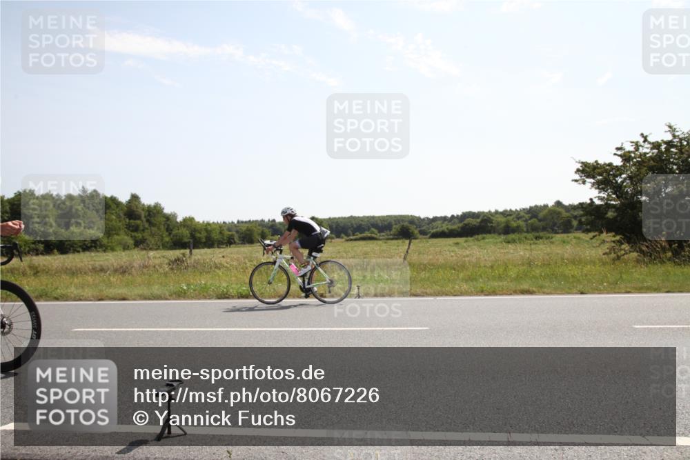 22.06.2025 - Viking Triathlon Yannick Fuchs http://msf.ph/oto/8067226 22.06.2025 11:09:24 Radfahren 16, 109, 290, 343, 420 meine-sportfotos.de