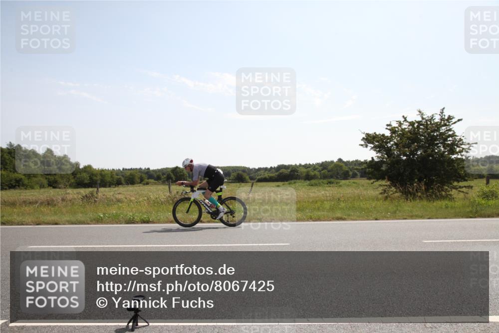 22.06.2025 - Viking Triathlon Yannick Fuchs http://msf.ph/oto/8067425 22.06.2025 11:18:19 Radfahren 63, 147, 264, 543, 612 meine-sportfotos.de