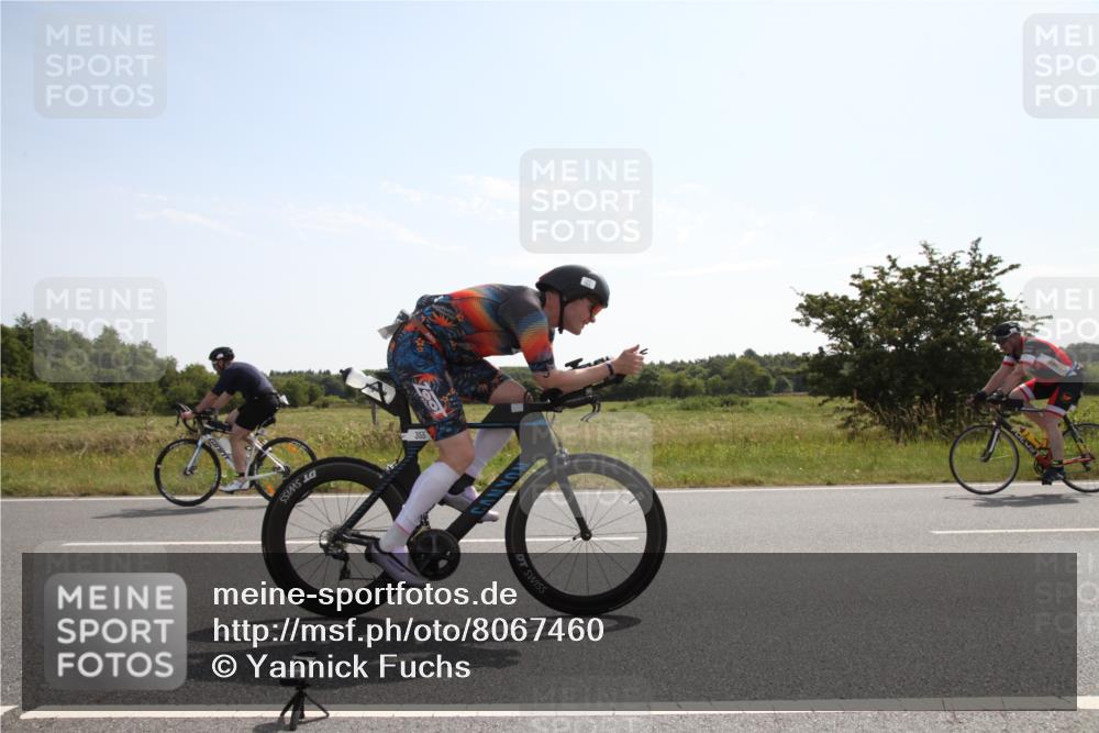 22.06.2025 - Viking Triathlon Yannick Fuchs http://msf.ph/oto/8067460 22.06.2025 11:20:02 Radfahren 48, 273, 355, 402, 640 meine-sportfotos.de